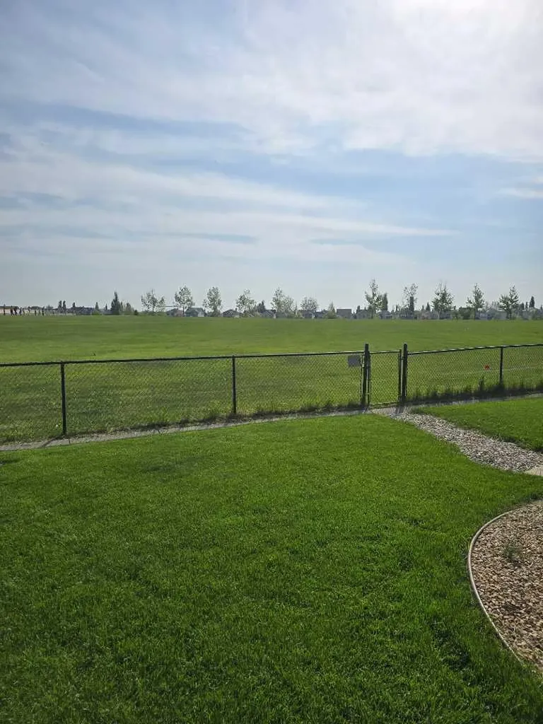 58 Bridleridge Green SW Calgary AB T2Y 0E4