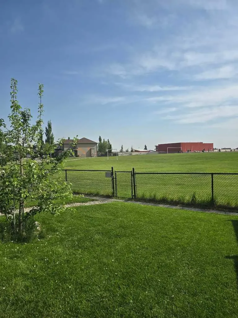 58 Bridleridge Green SW Calgary AB T2Y 0E4