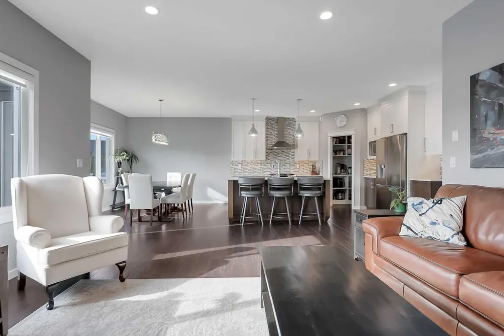 138 Lalor Drive Red Deer AB T4R 0R5