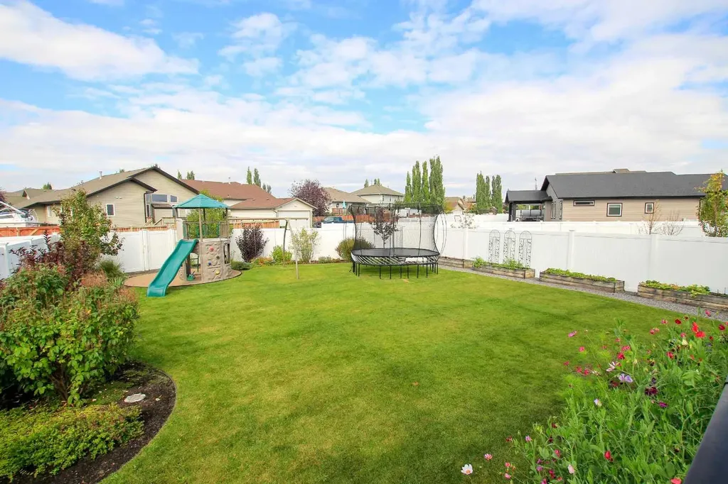 138 Lalor Drive Red Deer AB T4R 0R5