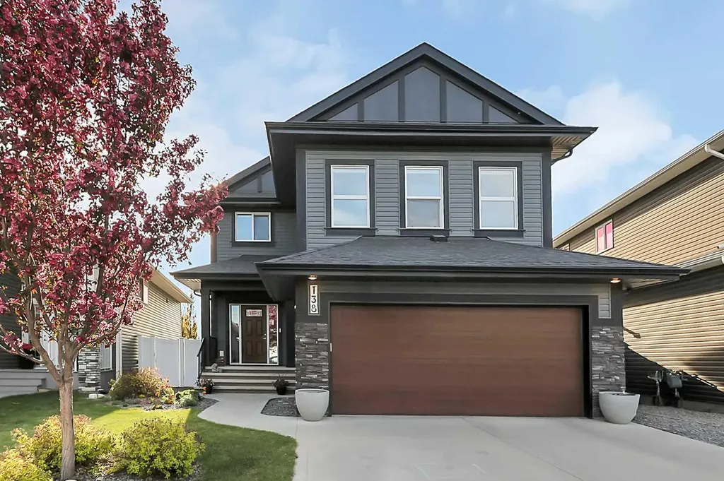 138 Lalor Drive Red Deer AB T4R 0R5