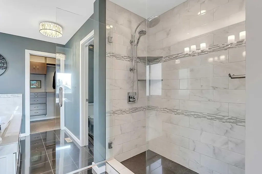 138 Lalor Drive Red Deer AB T4R 0R5