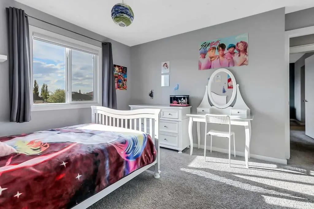 138 Lalor Drive Red Deer AB T4R 0R5