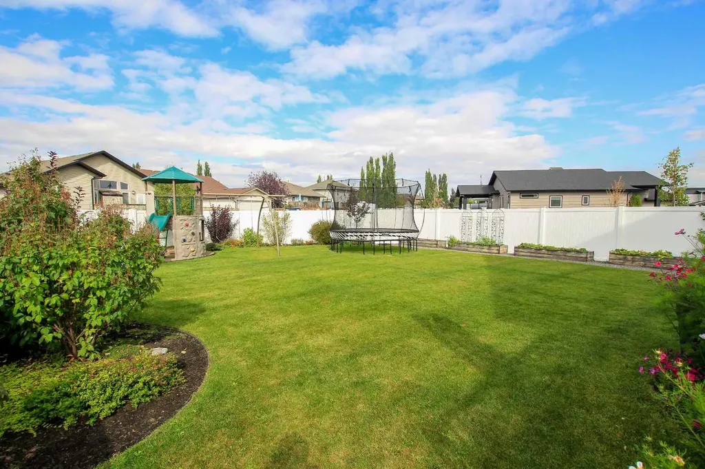 138 Lalor Drive Red Deer AB T4R 0R5