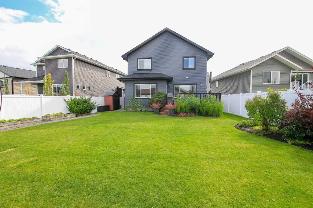 138 Lalor Drive Red Deer AB T4R 0R5