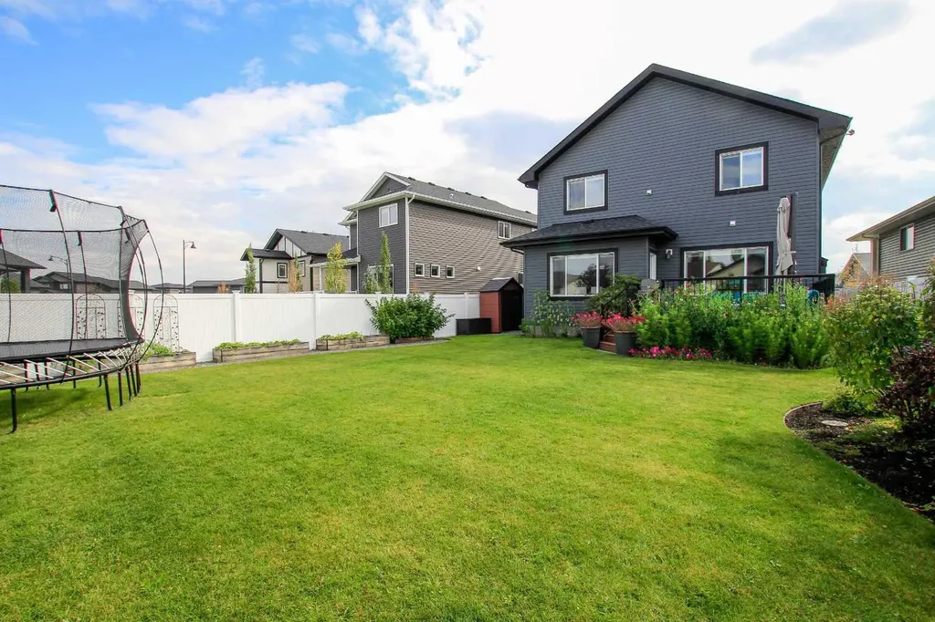 138 Lalor Drive Red Deer AB T4R 0R5
