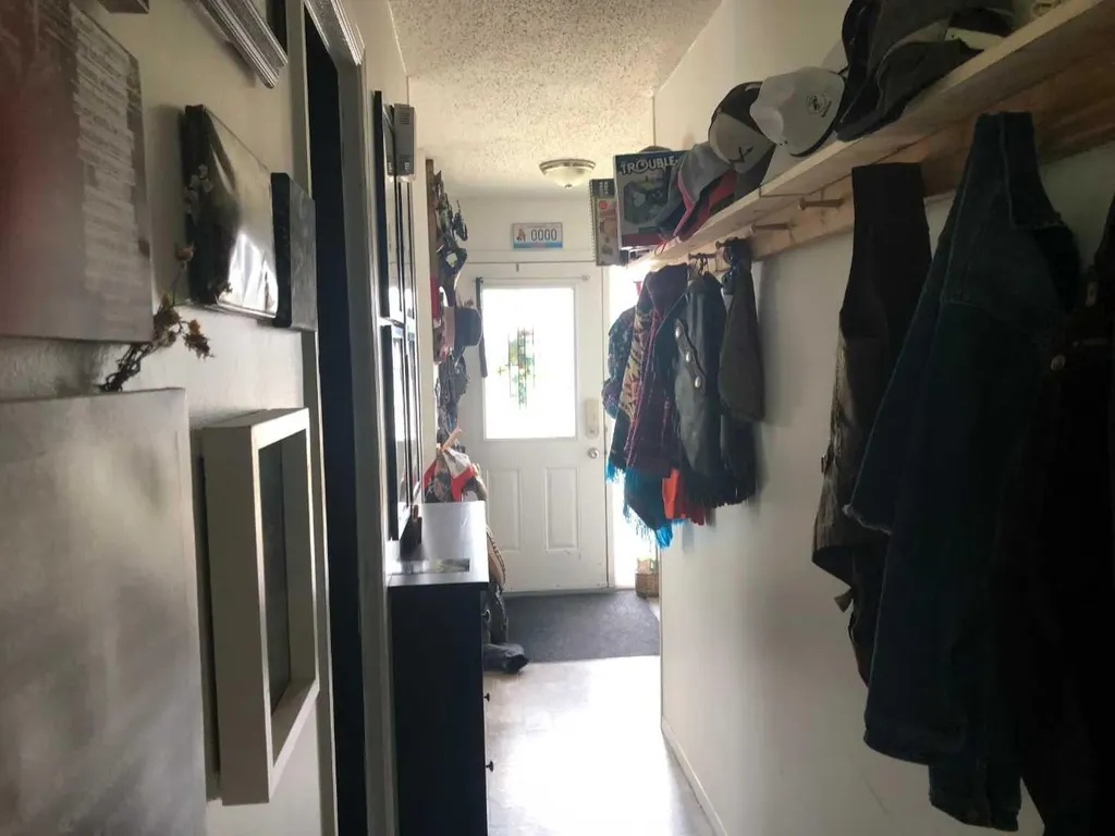 457-318 Collinge Road Hinton AB T7V 1K8