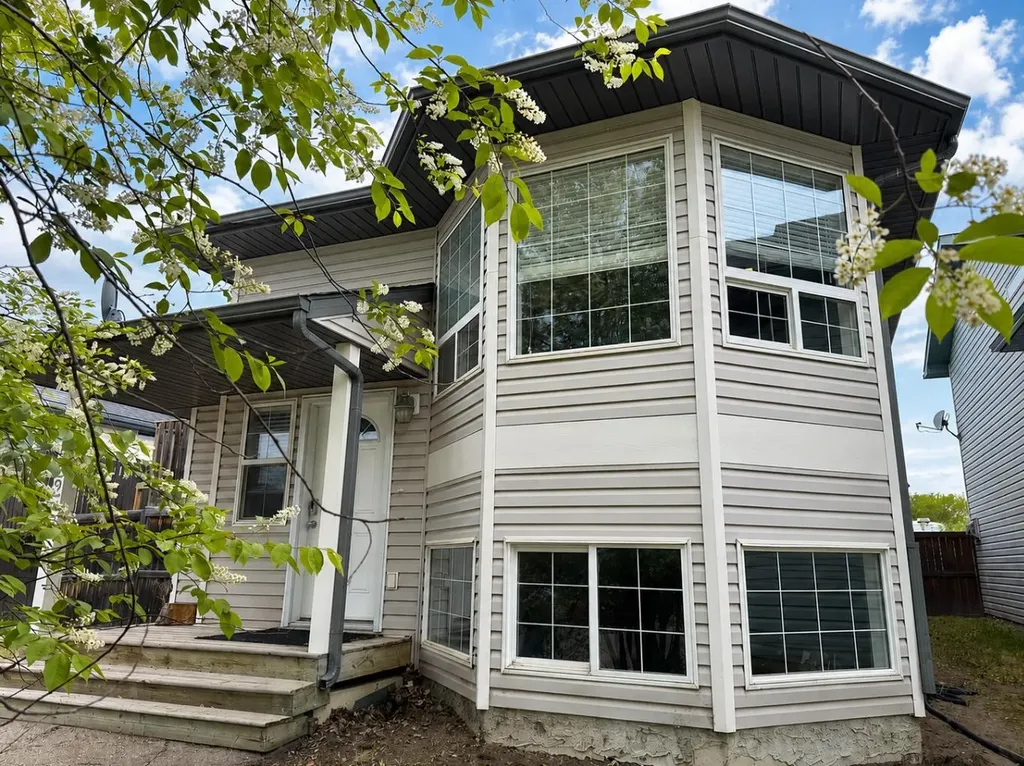 6322 88a Street Grande Prairie AB T8W 2V3