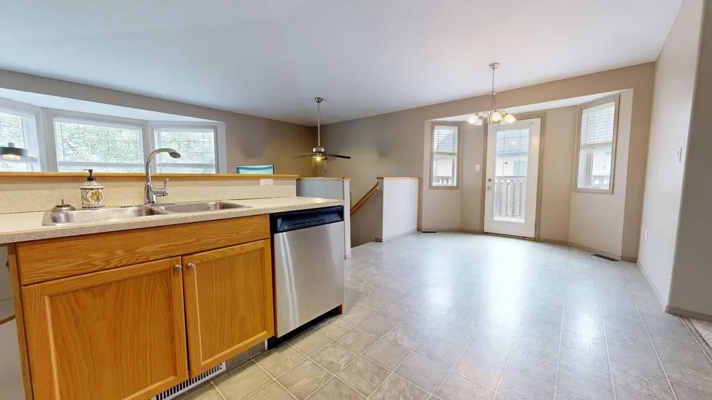 6322 88a Street Grande Prairie AB T8W 2V3