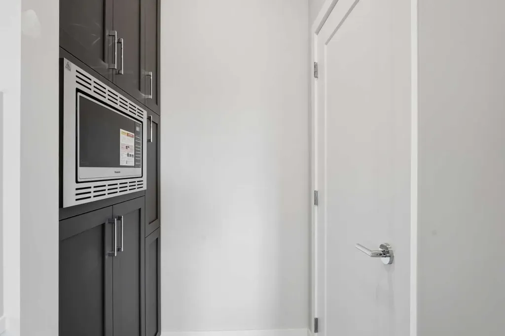 201 Cooperswood Green SW Airdrie AB T3B3Y6