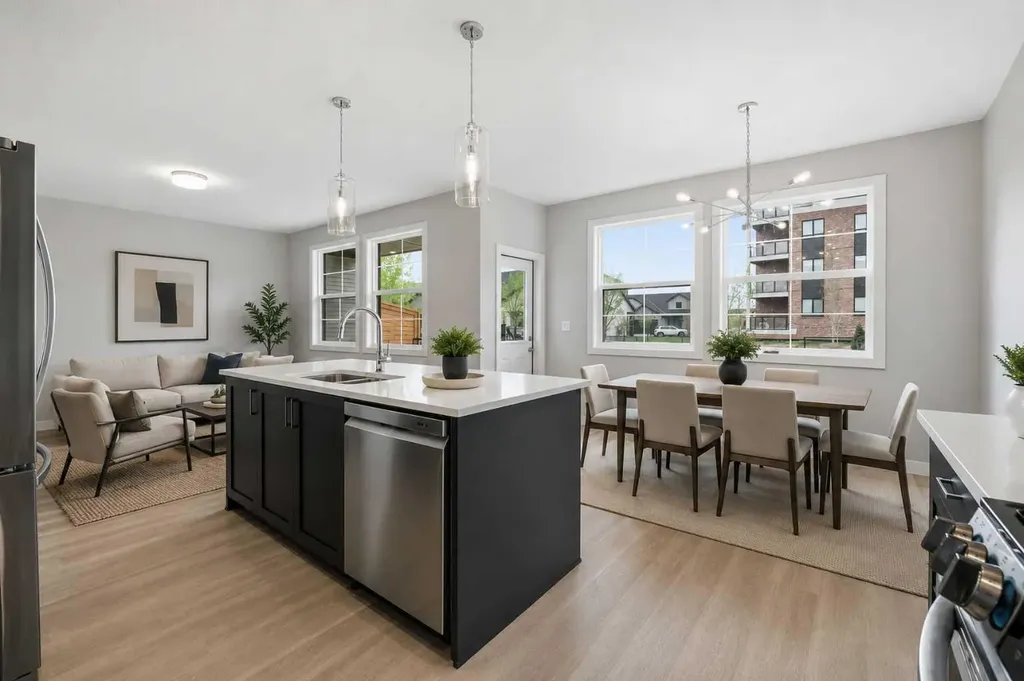 201 Cooperswood Green SW Airdrie AB T3B3Y6