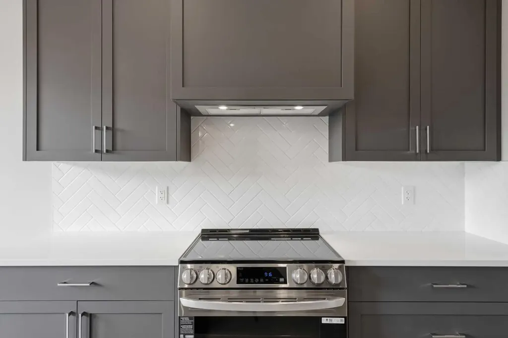 201 Cooperswood Green SW Airdrie AB T3B3Y6