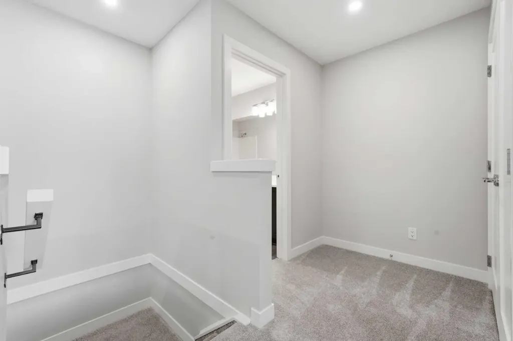 201 Cooperswood Green SW Airdrie AB T3B3Y6