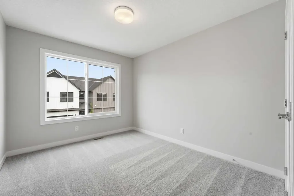 201 Cooperswood Green SW Airdrie AB T3B3Y6