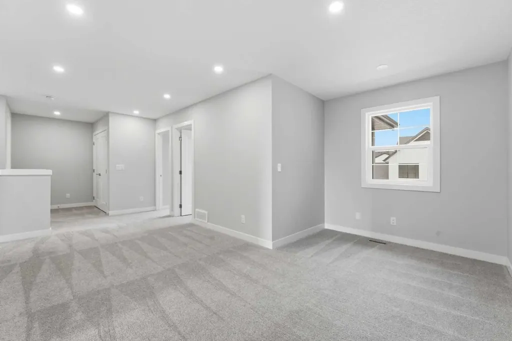 201 Cooperswood Green SW Airdrie AB T3B3Y6