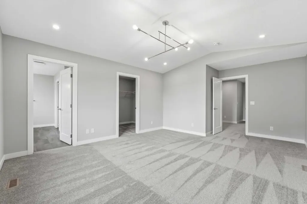 201 Cooperswood Green SW Airdrie AB T3B3Y6