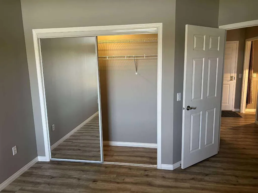 305 1 Avenue NW Airdrie AB T4B 2M5