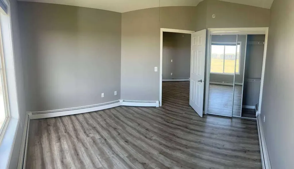 305 1 Avenue NW Airdrie AB T4B 2M5
