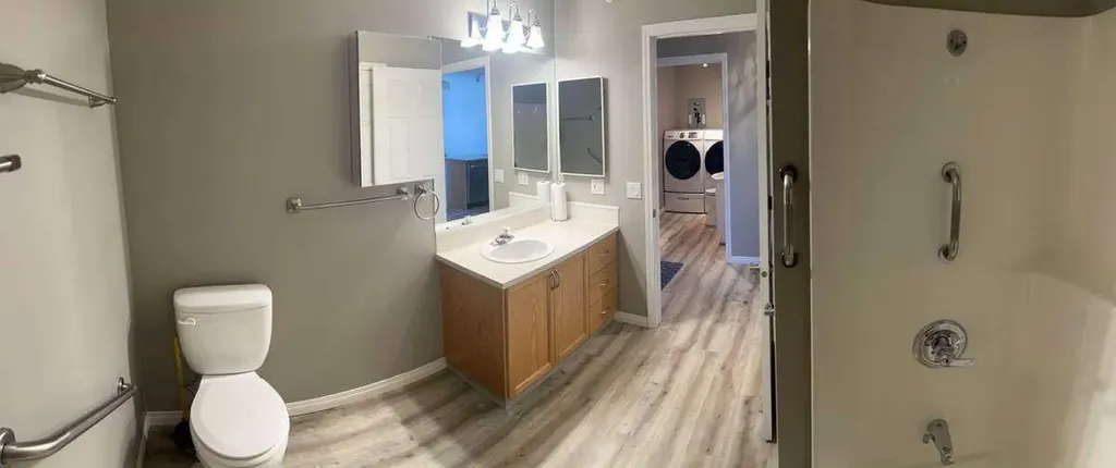 305 1 Avenue NW Airdrie AB T4B 2M5