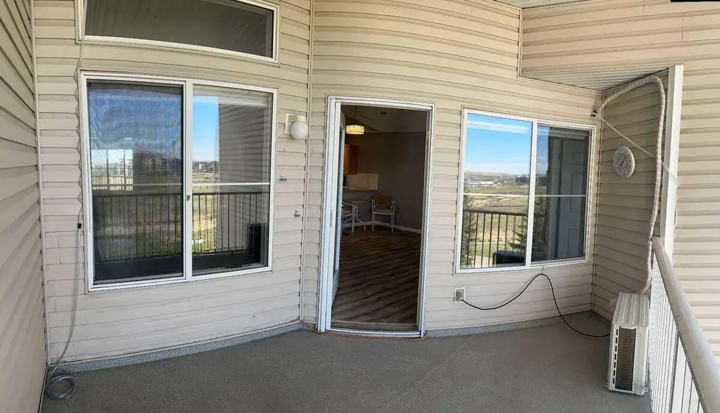 305 1 Avenue NW Airdrie AB T4B 2M5