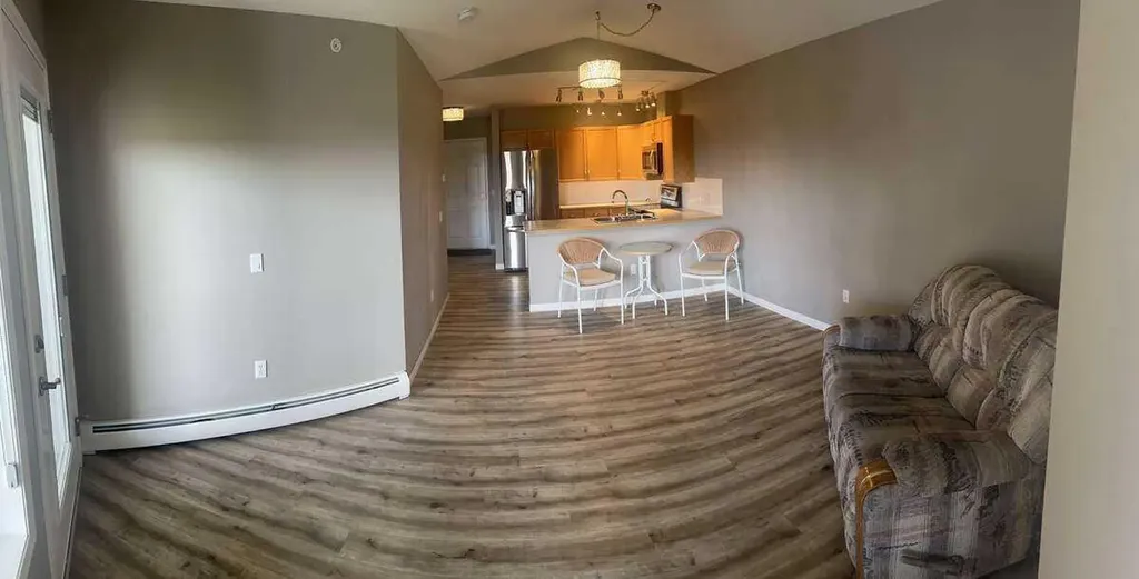 305 1 Avenue NW Airdrie AB T4B 2M5