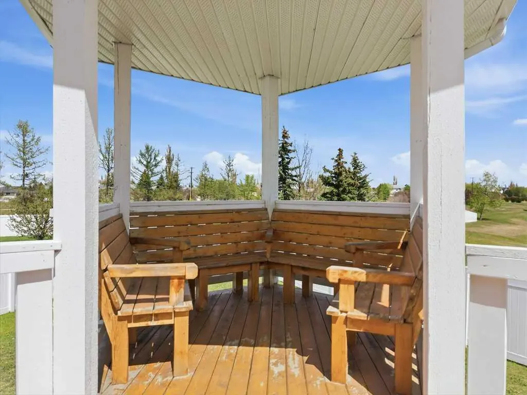 54 Lord Close Red Deer AB T4R 2R8