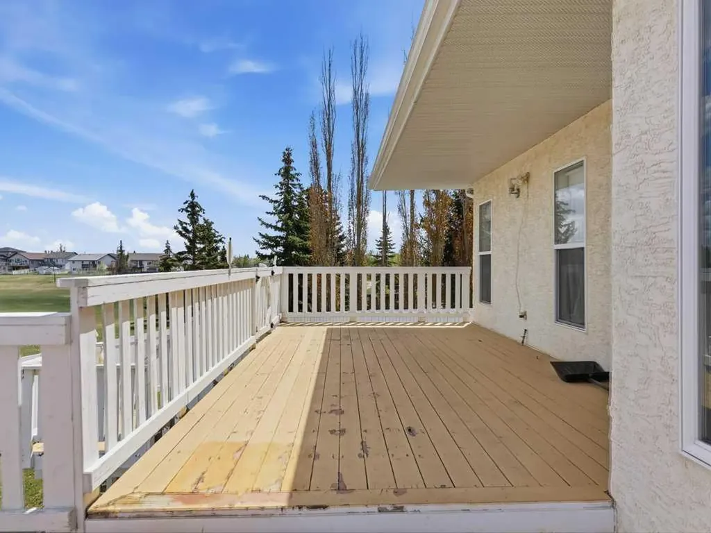 54 Lord Close Red Deer AB T4R 2R8