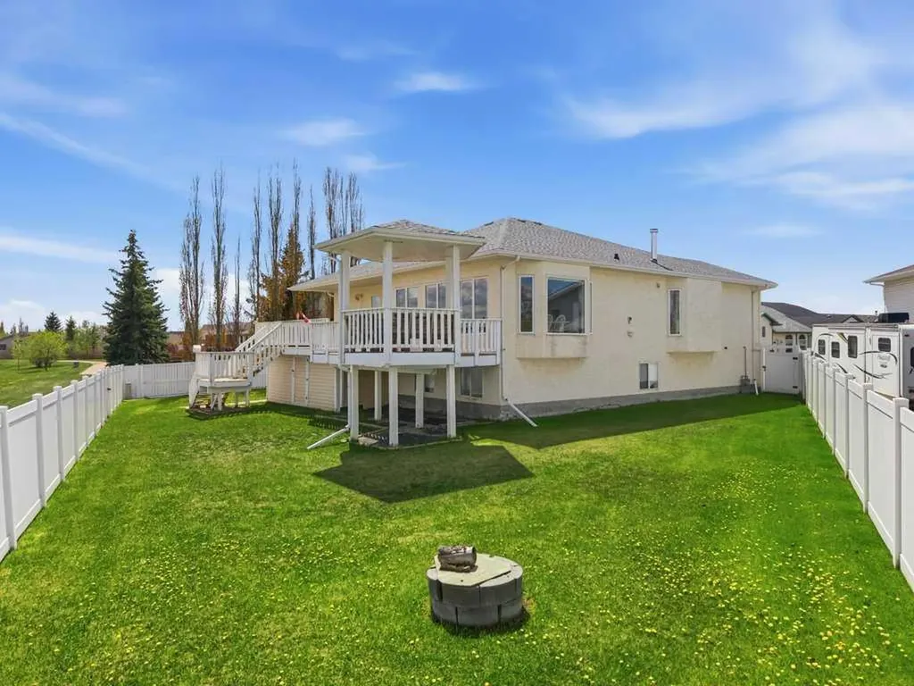 54 Lord Close Red Deer AB T4R 2R8