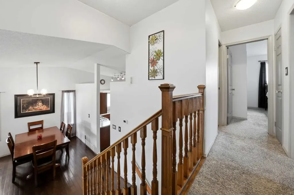76 Dixon Crescent Red Deer AB T4R 2H5