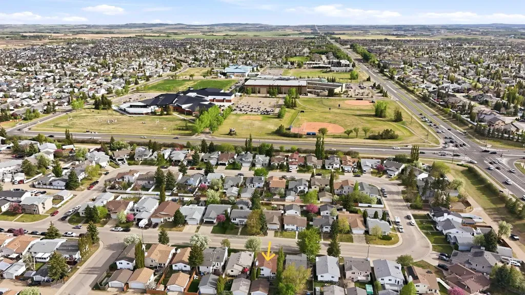 76 Dixon Crescent Red Deer AB T4R 2H5