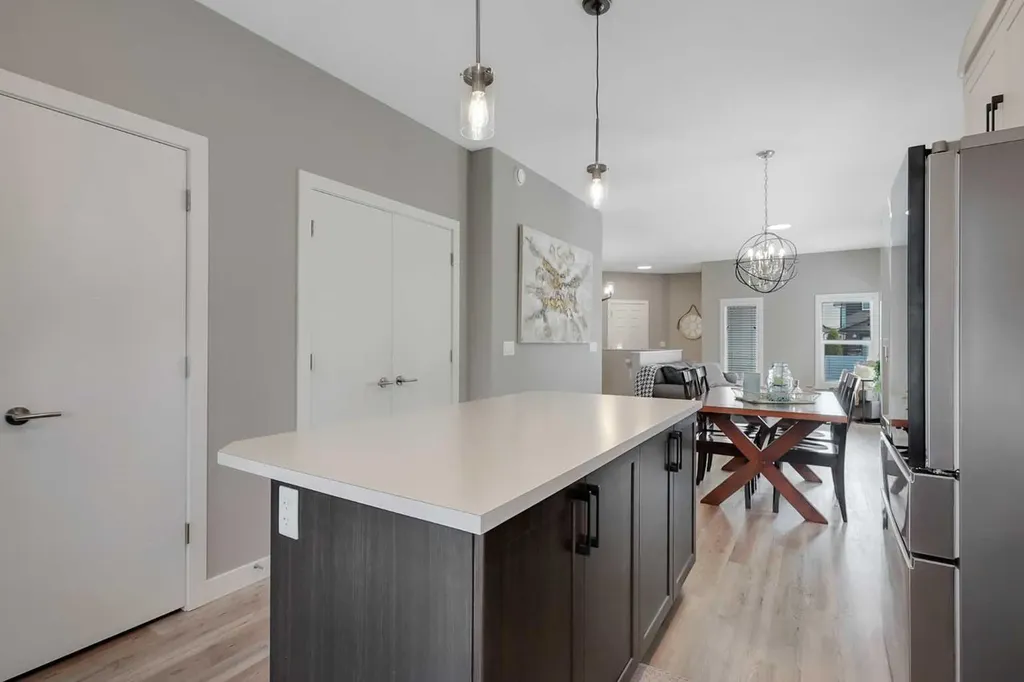 68 Windermere Close Red Deer AB T4N 2J8