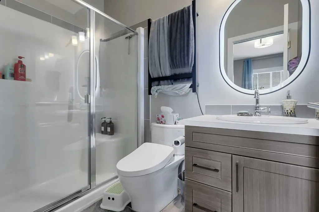 68 Windermere Close Red Deer AB T4N 2J8