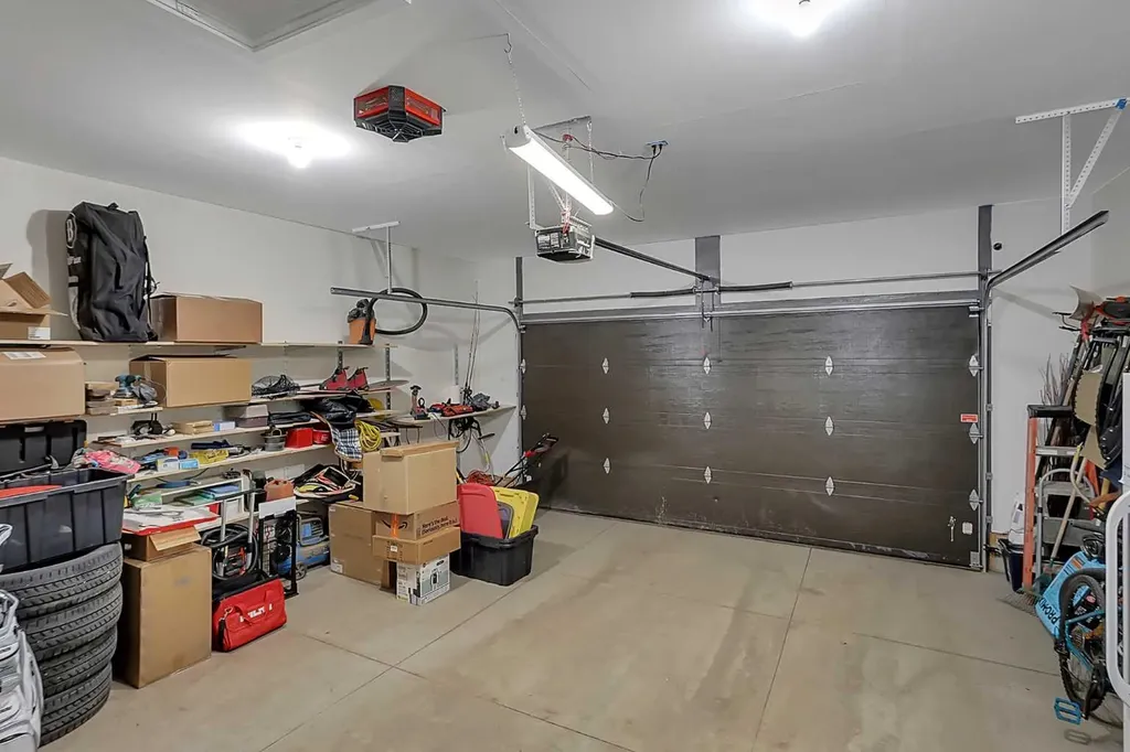 68 Windermere Close Red Deer AB T4N 2J8