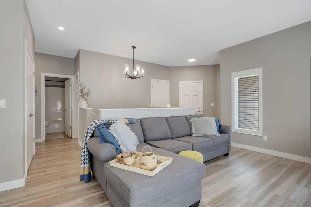 68 Windermere Close Red Deer AB T4N 2J8