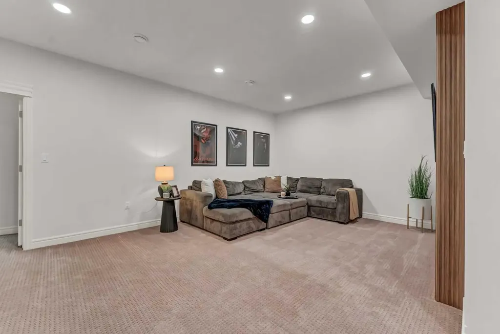 242 Desert Blume Drive Desert Blume AB T1B 0H6