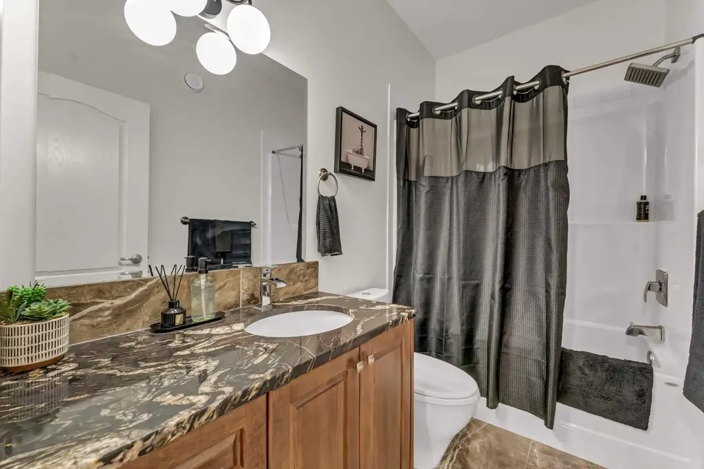 242 Desert Blume Drive Desert Blume AB T1B 0H6