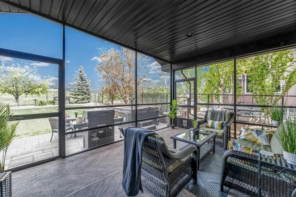 242 Desert Blume Drive Desert Blume AB T1B 0H6