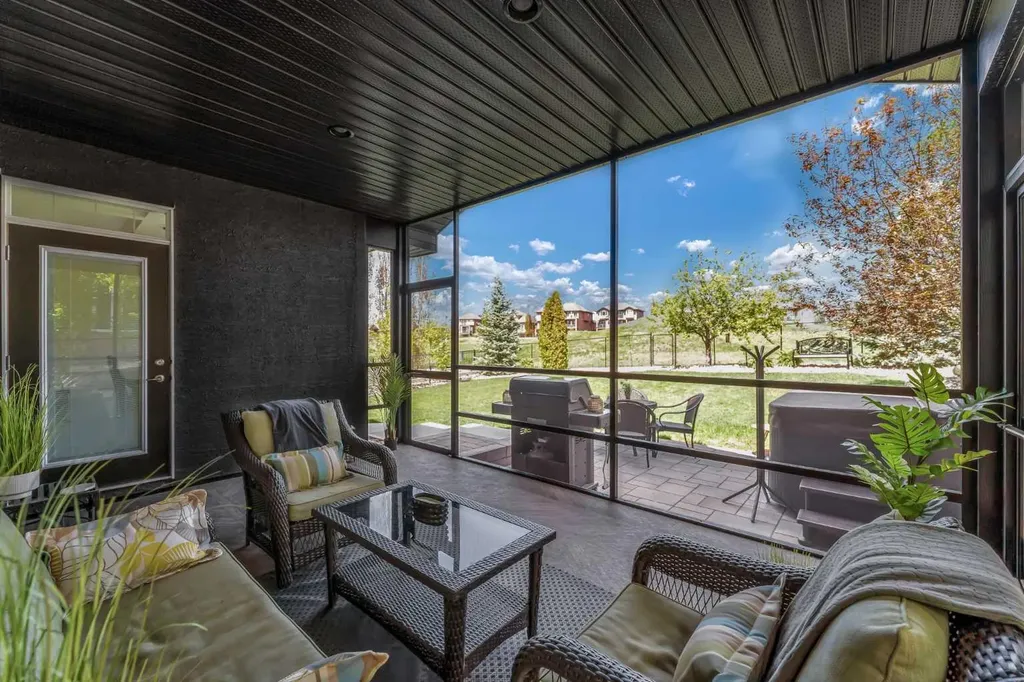 242 Desert Blume Drive Desert Blume AB T1B 0H6