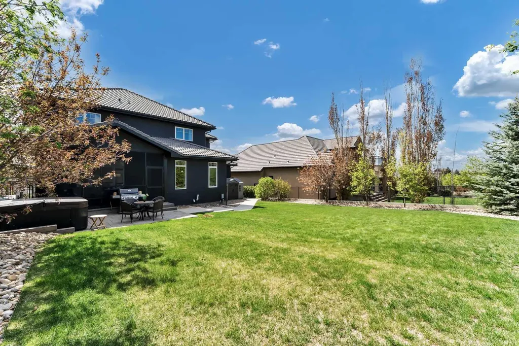 242 Desert Blume Drive Desert Blume AB T1B 0H6
