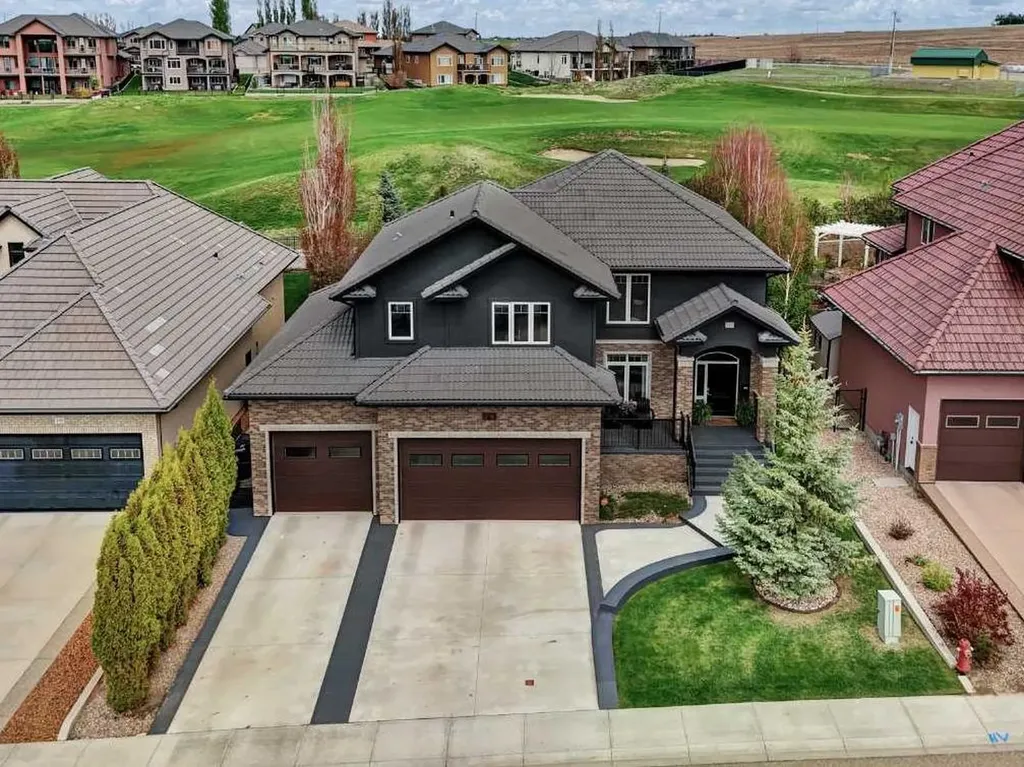 242 Desert Blume Drive Desert Blume AB T1B 0H6