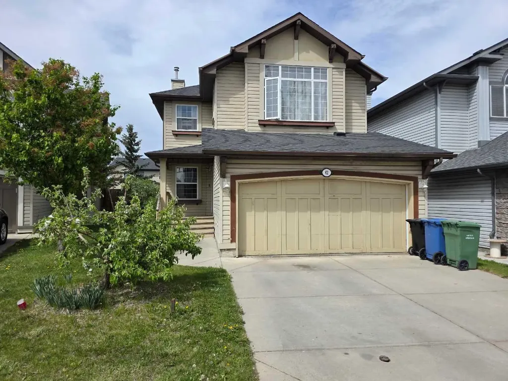 62 New Brighton Circle SE Calgary AB T2Z 4B3