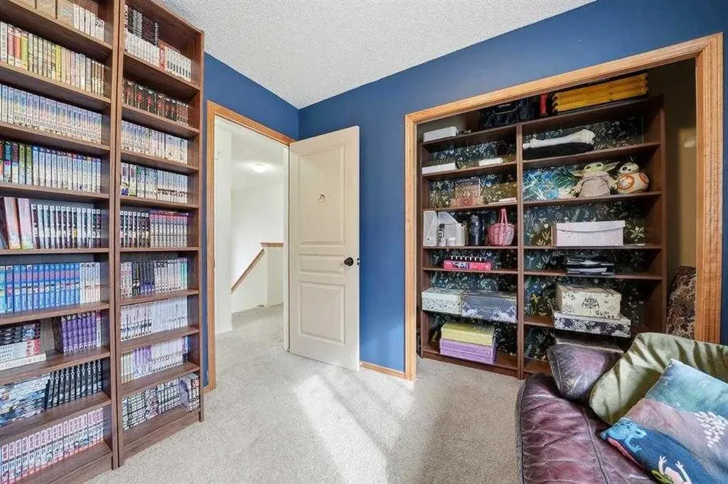 62 New Brighton Circle SE Calgary AB T2Z 4B3