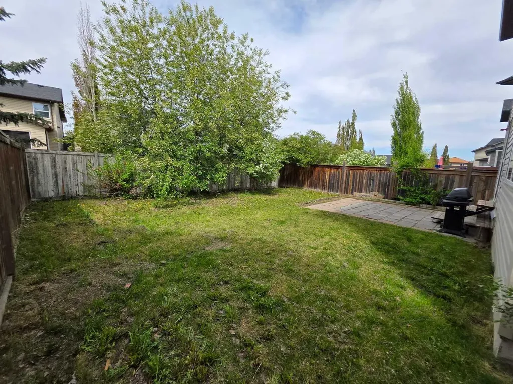 62 New Brighton Circle SE Calgary AB T2Z 4B3