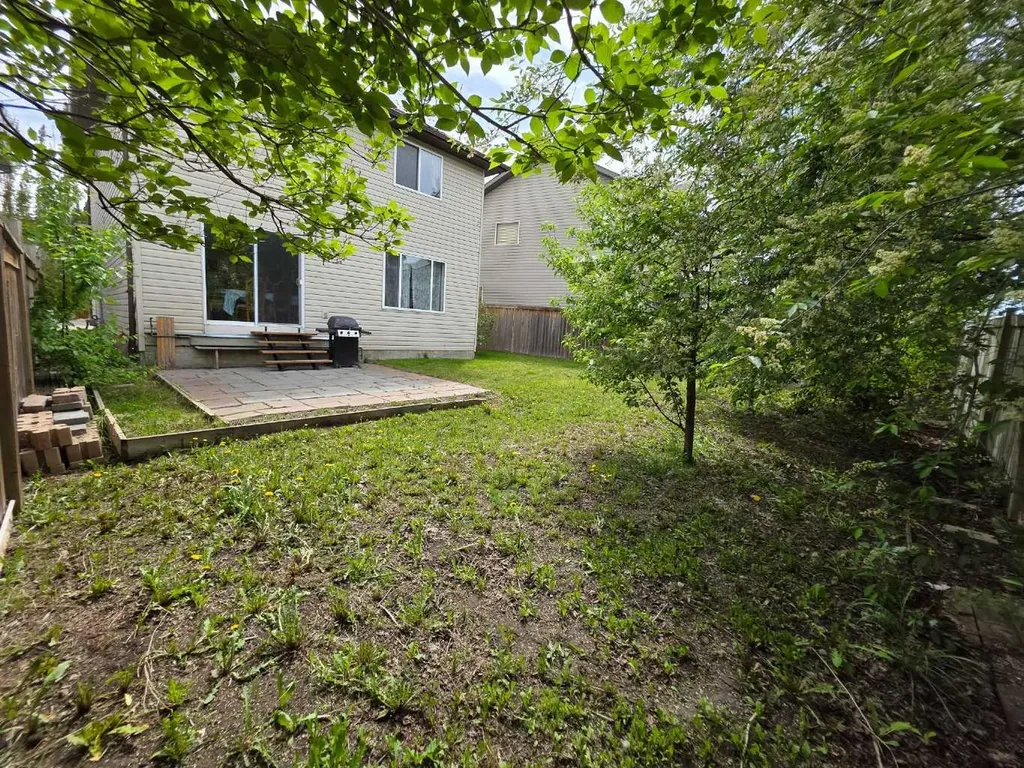62 New Brighton Circle SE Calgary AB T2Z 4B3