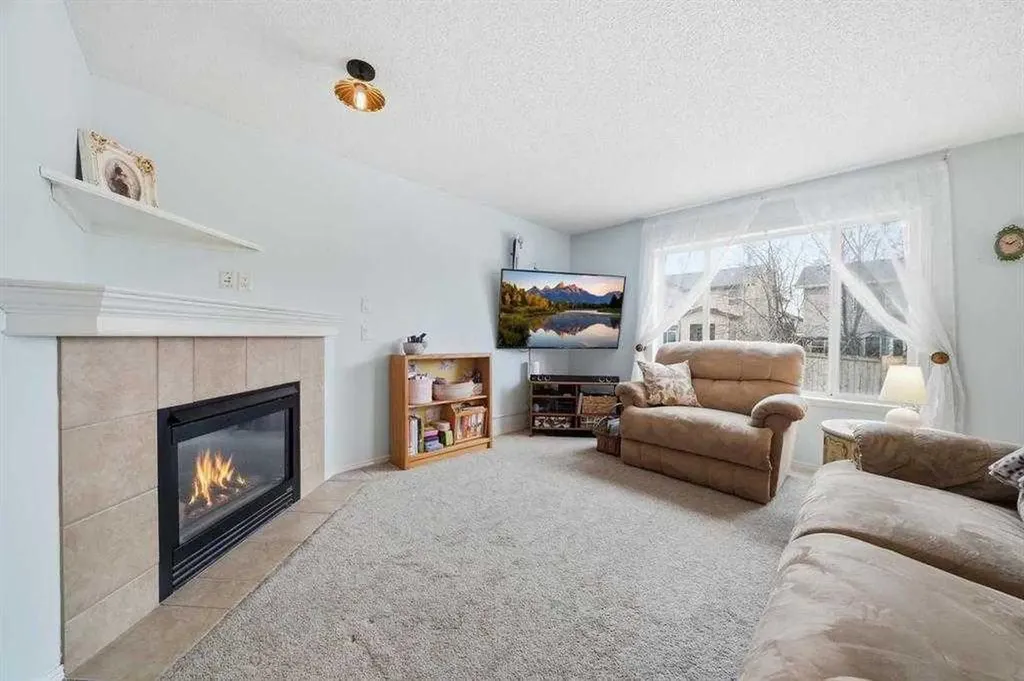 62 New Brighton Circle SE Calgary AB T2Z 4B3