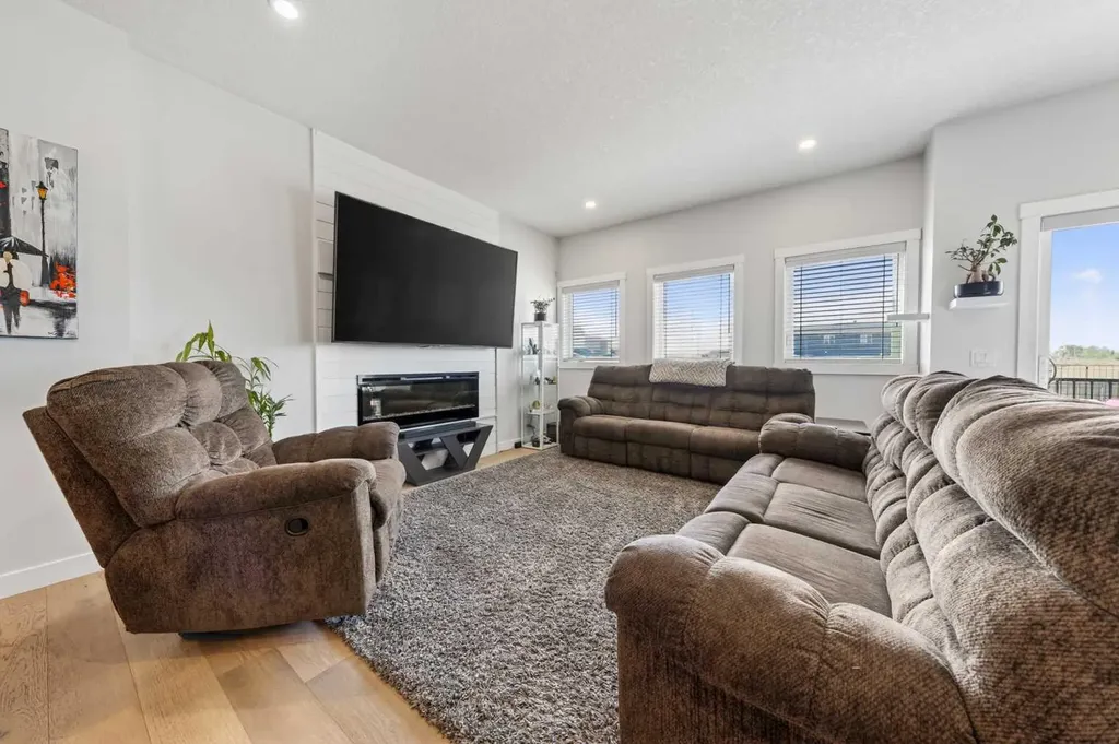 801 Mandalay Boulevard Carstairs AB T0M 0N0