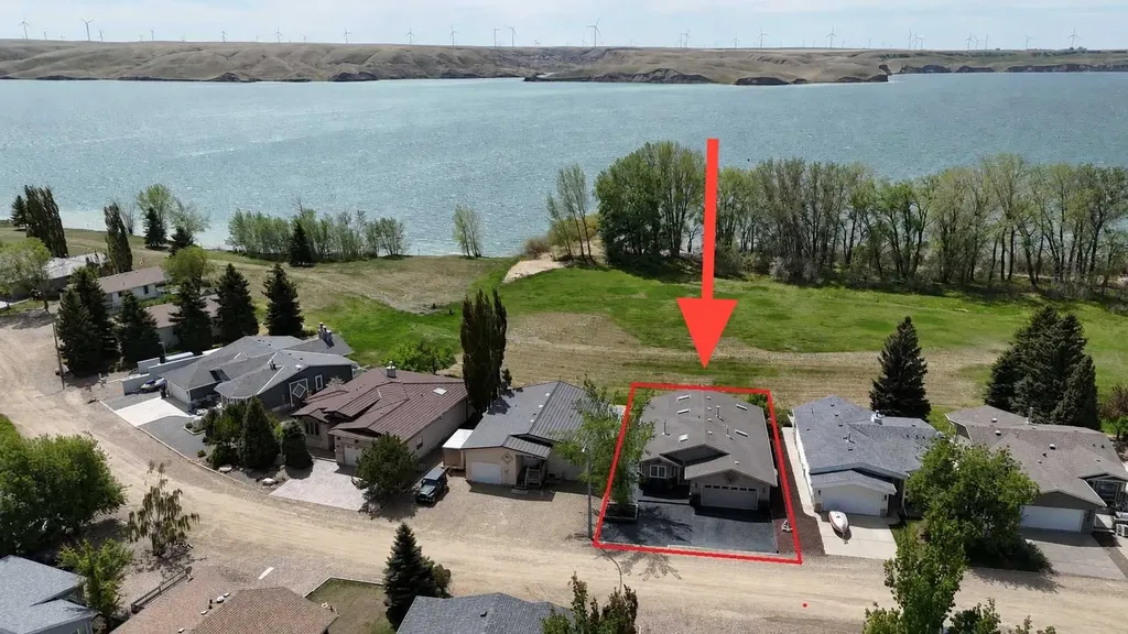 654 Lakeside Drive Rural Vulcan County AB T0B2R0