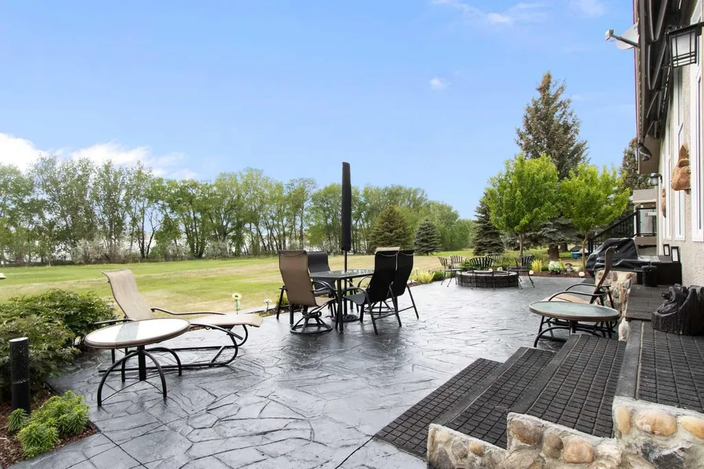 654 Lakeside Drive Rural Vulcan County AB T0B2R0