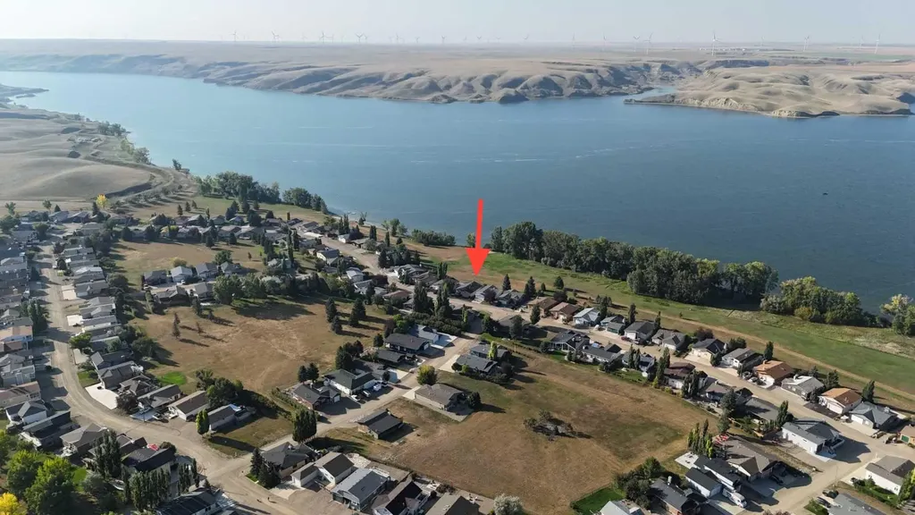 654 Lakeside Drive Rural Vulcan County AB T0B2R0