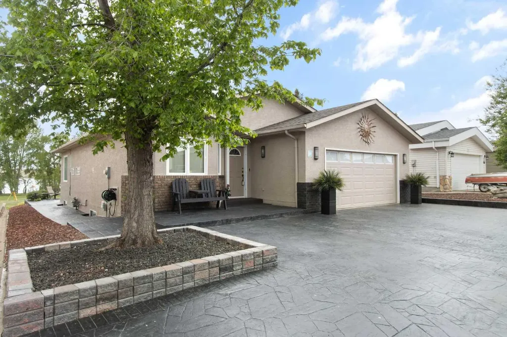 654 Lakeside Drive Rural Vulcan County AB T0B2R0